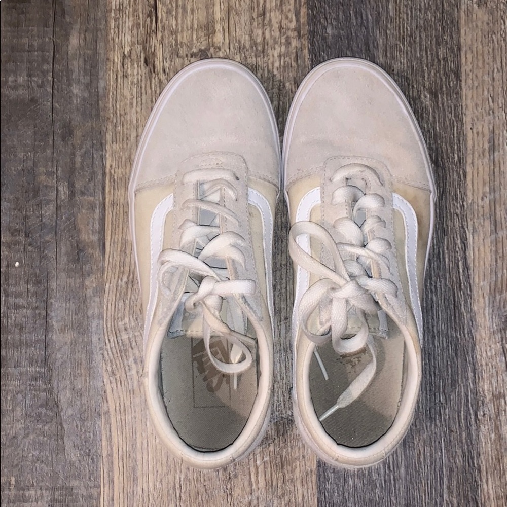Cream Colored Low-Top Vans; Women’s 8.5